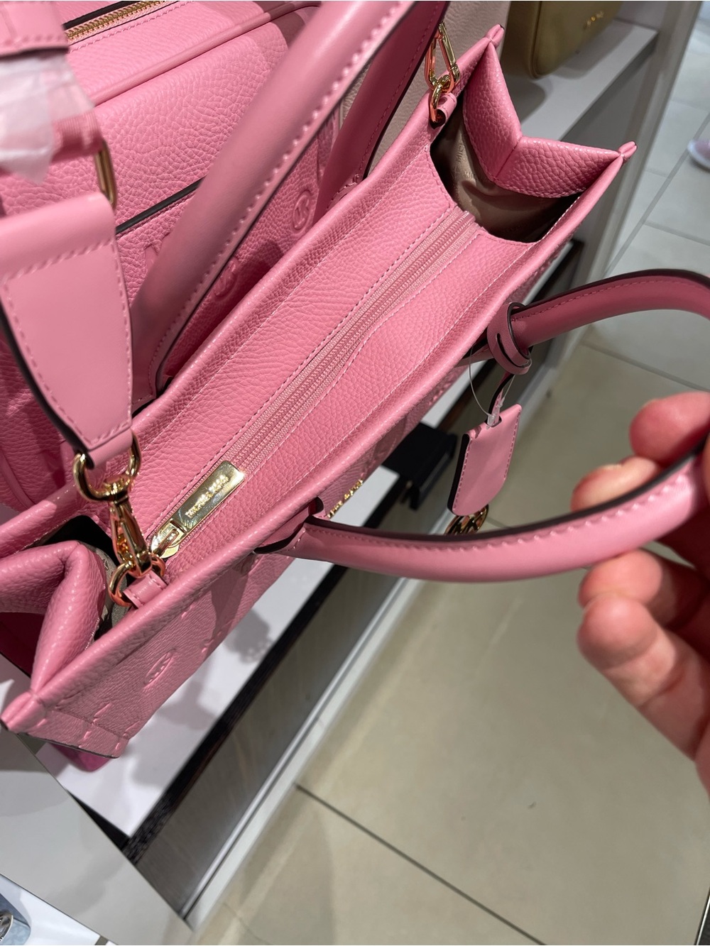 Michael Kors Mirella Med Logo Debossed Satchel Shoulder Tote Handbag Crossbody - Picture 15 of 16
